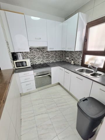 4 bedroom Townhouse for sale in Playa de los Locos, Torrevieja - € 176,000 (Ref: 10031475)