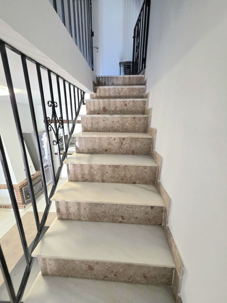 4 chambre Maison de Ville à vendre à Torrevieja - 176 000 € (Ref: 10031475)