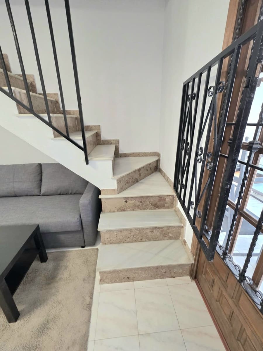 4 chambre Maison de Ville à vendre à Torrevieja - 176 000 € (Ref: 10031475)