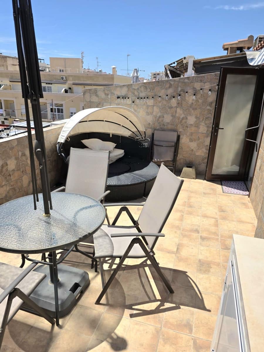 4 chambre Maison de Ville à vendre à Torrevieja - 176 000 € (Ref: 10031475)