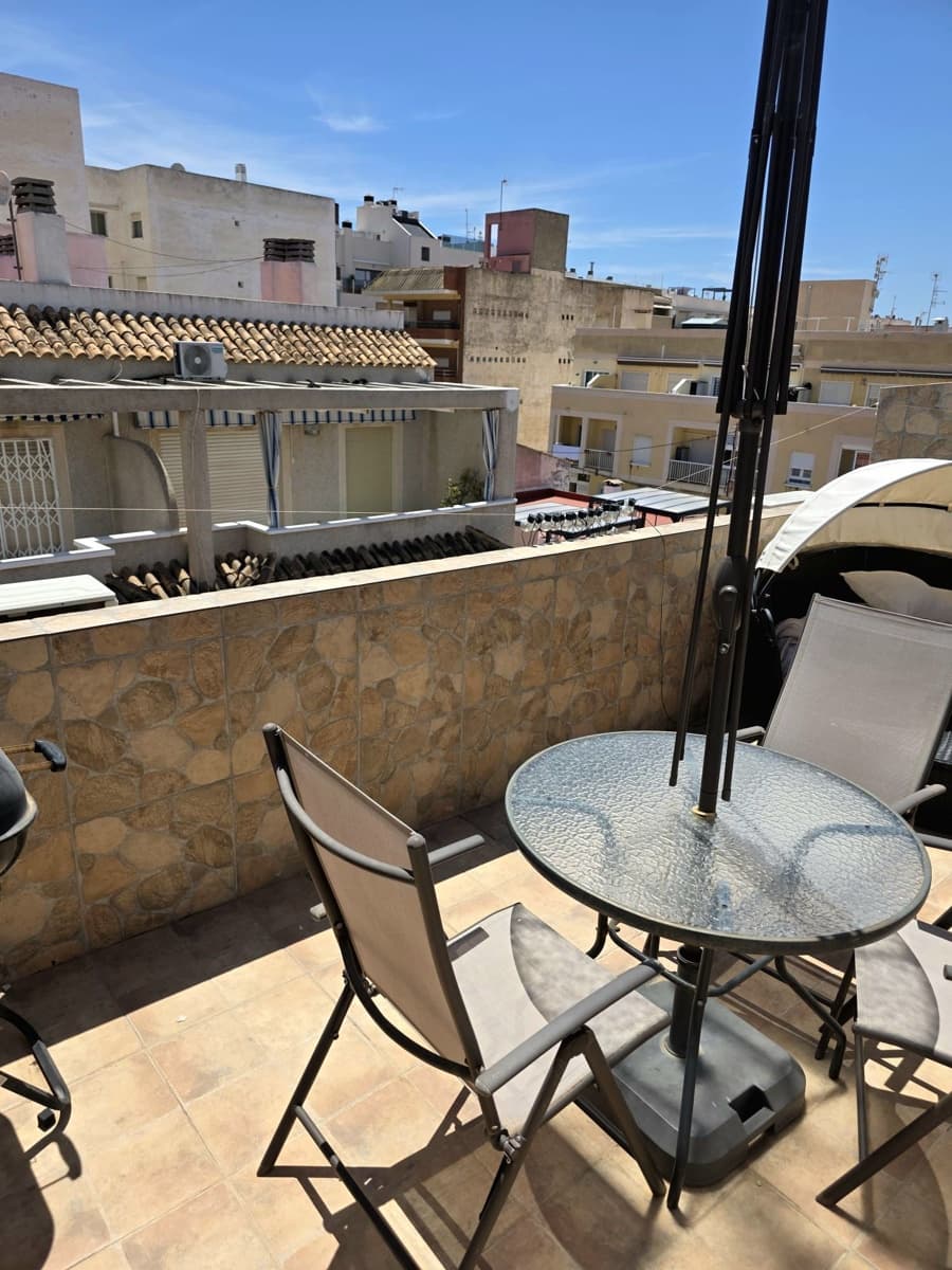4 chambre Maison de Ville à vendre à Torrevieja - 176 000 € (Ref: 10031475)