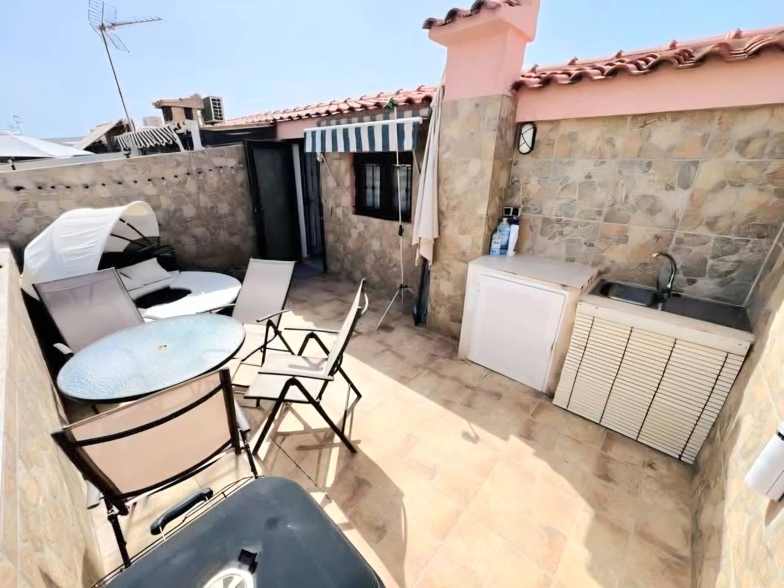 4 chambre Maison de Ville à vendre à Torrevieja - 176 000 € (Ref: 10031475)