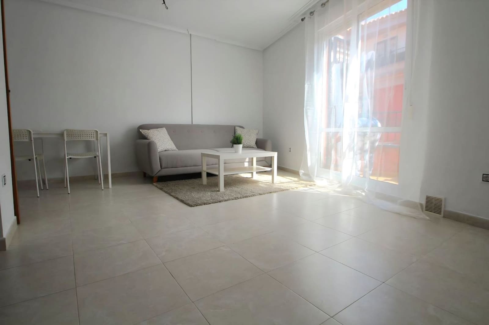 3 chambre Villa/Maison Semi-Mitoyenne à vendre à Torrevieja avec piscine garage - 189 000 € (Ref: 10034899)