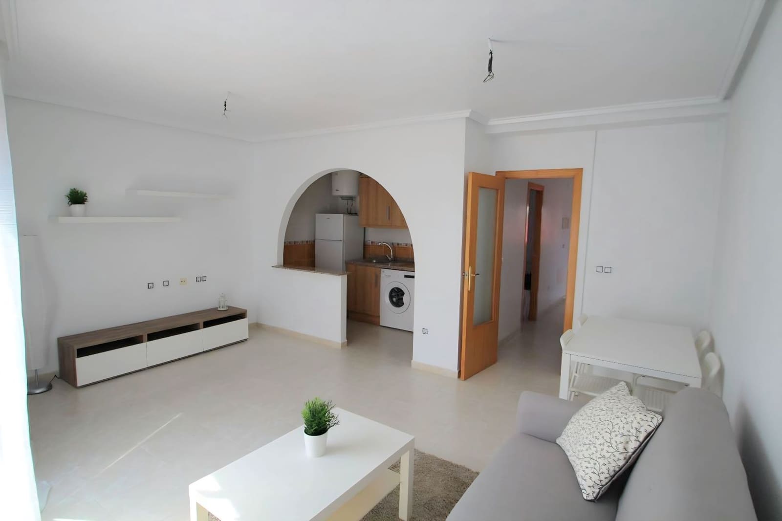 3 chambre Villa/Maison Semi-Mitoyenne à vendre à Torrevieja avec piscine garage - 189 000 € (Ref: 10034899)