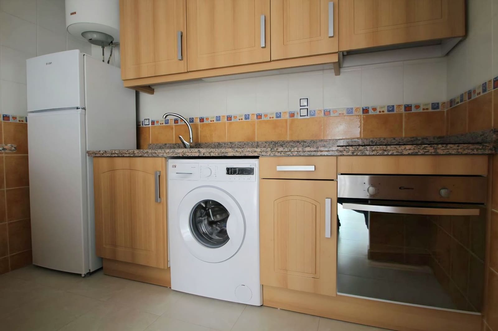 3 chambre Villa/Maison Semi-Mitoyenne à vendre à Torrevieja avec piscine garage - 189 000 € (Ref: 10034899)