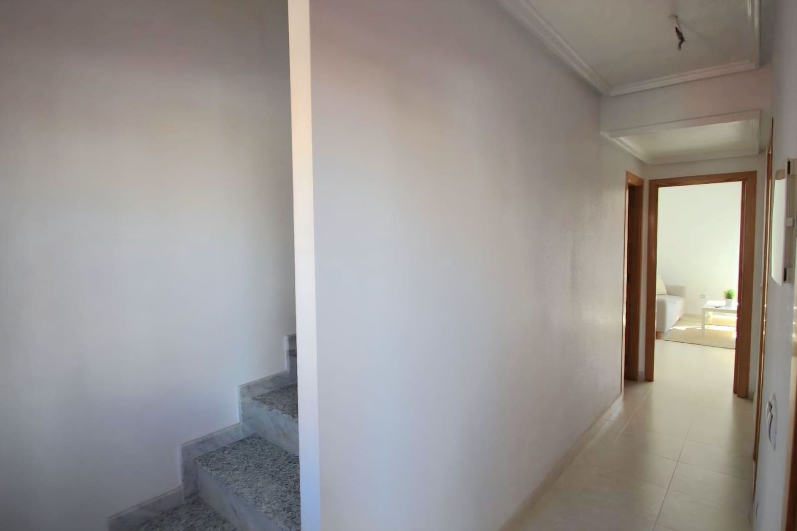 3 chambre Villa/Maison Semi-Mitoyenne à vendre à Torrevieja avec piscine garage - 189 000 € (Ref: 10034899)