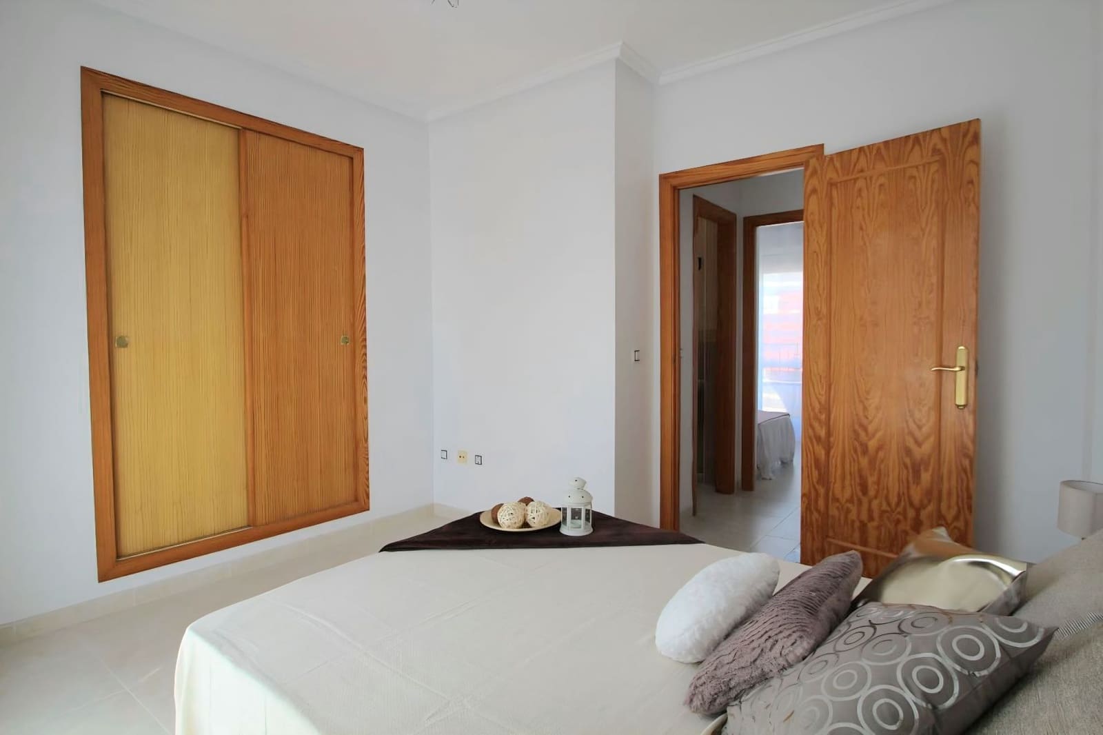 3 chambre Villa/Maison Semi-Mitoyenne à vendre à Torrevieja avec piscine garage - 189 000 € (Ref: 10034899)
