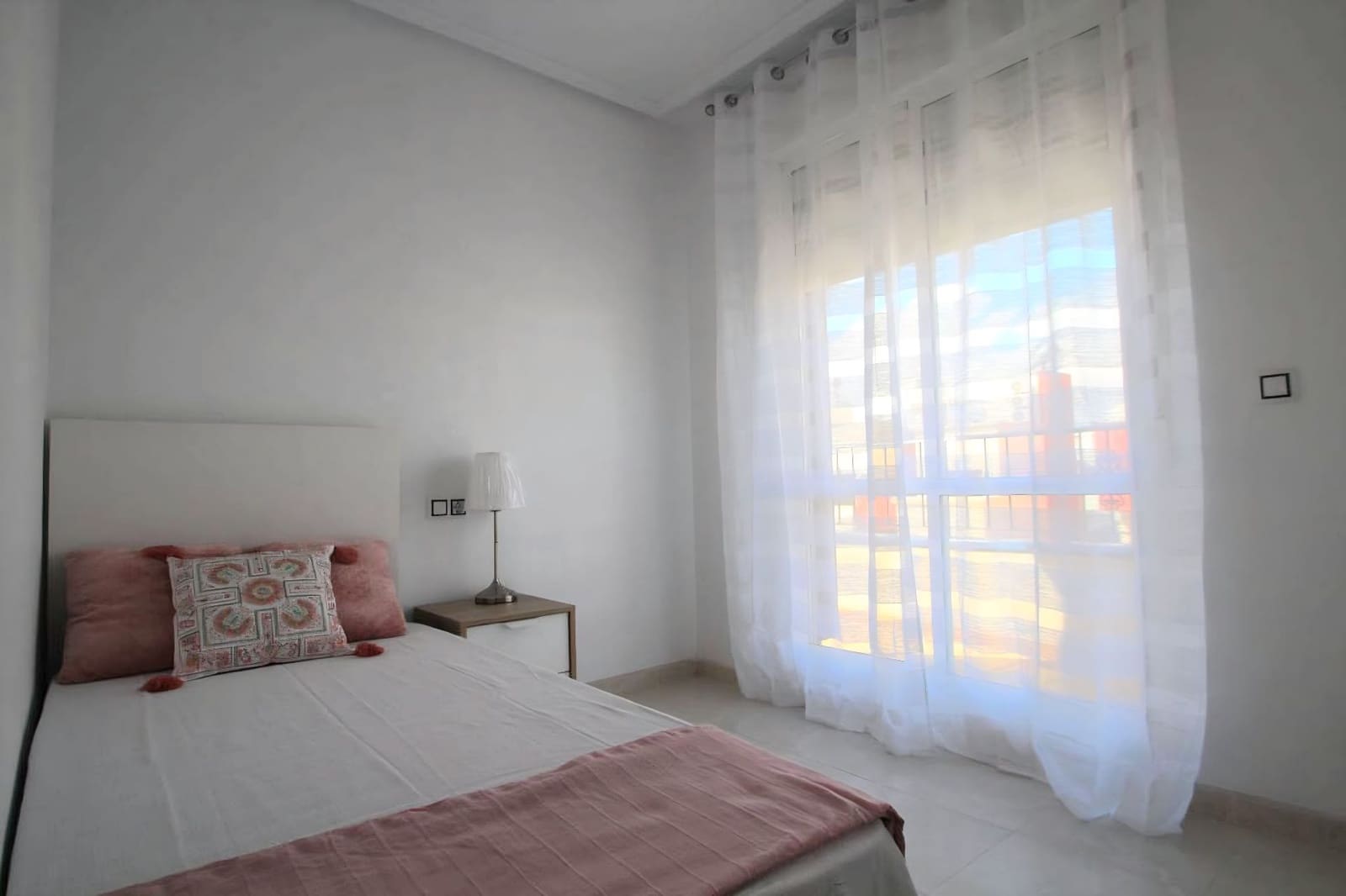 3 chambre Villa/Maison Semi-Mitoyenne à vendre à Torrevieja avec piscine garage - 189 000 € (Ref: 10034899)