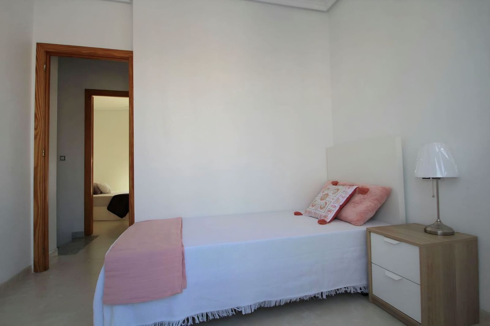 3 chambre Villa/Maison Semi-Mitoyenne à vendre à Torrevieja avec piscine garage - 189 000 € (Ref: 10034899)