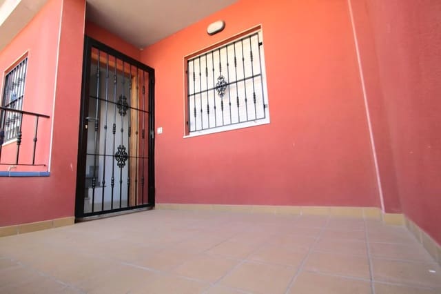 3 Zimmer Doppelhaus zu verkaufen in Parque Acuático - Sector 25, Torrevieja mit Pool Garage - 189.000 € (Ref: 10034899)
