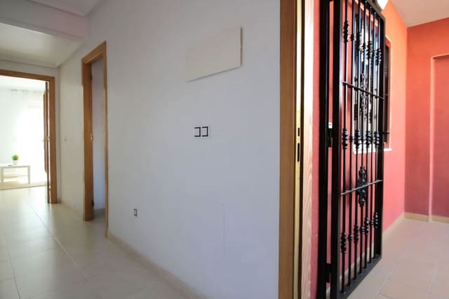 3 Zimmer Doppelhaus zu verkaufen in Parque Acuático - Sector 25, Torrevieja mit Pool Garage - 189.000 € (Ref: 10034899)