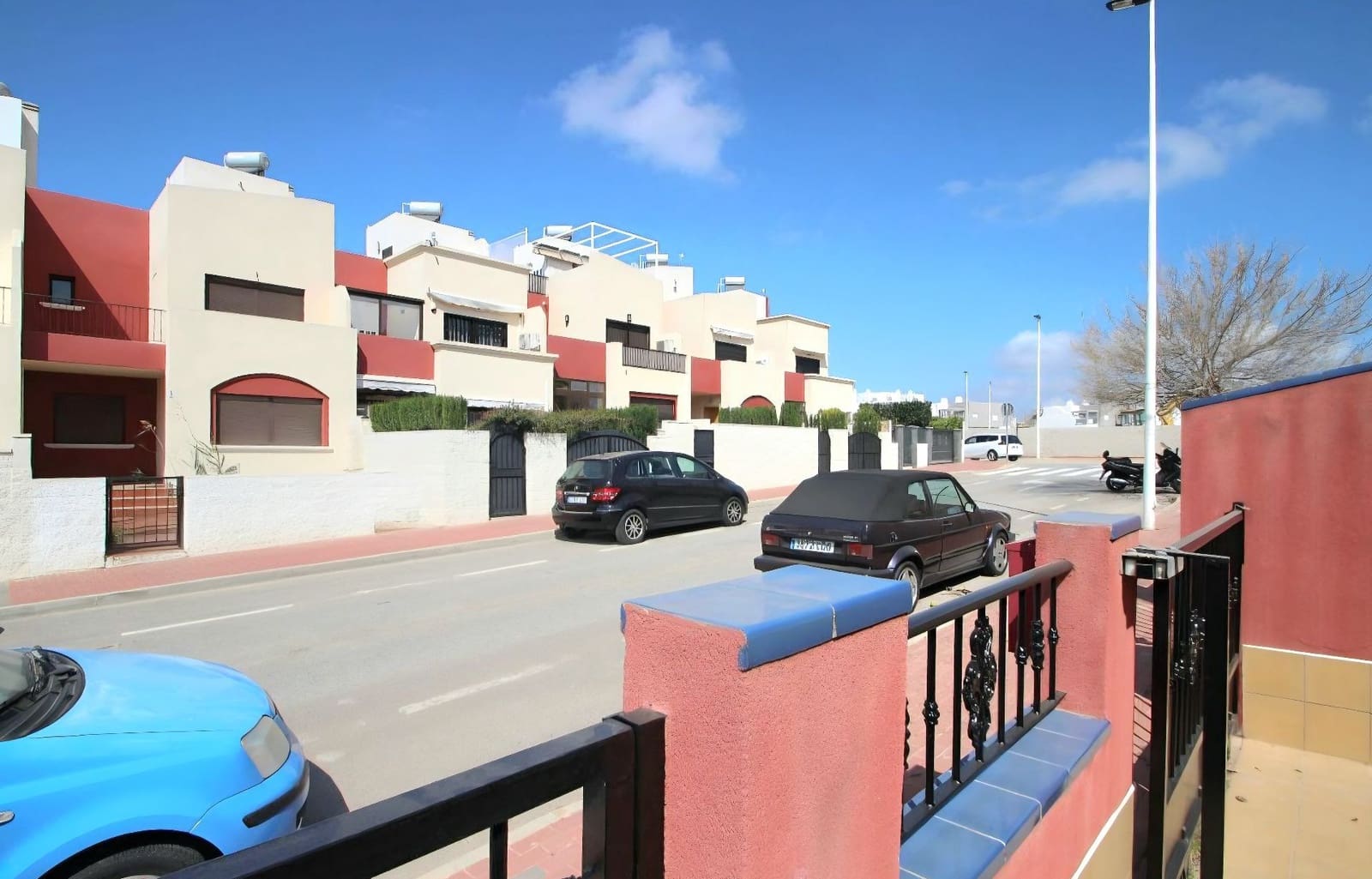3 chambre Villa/Maison Semi-Mitoyenne à vendre à Torrevieja avec piscine garage - 189 000 € (Ref: 10034899)