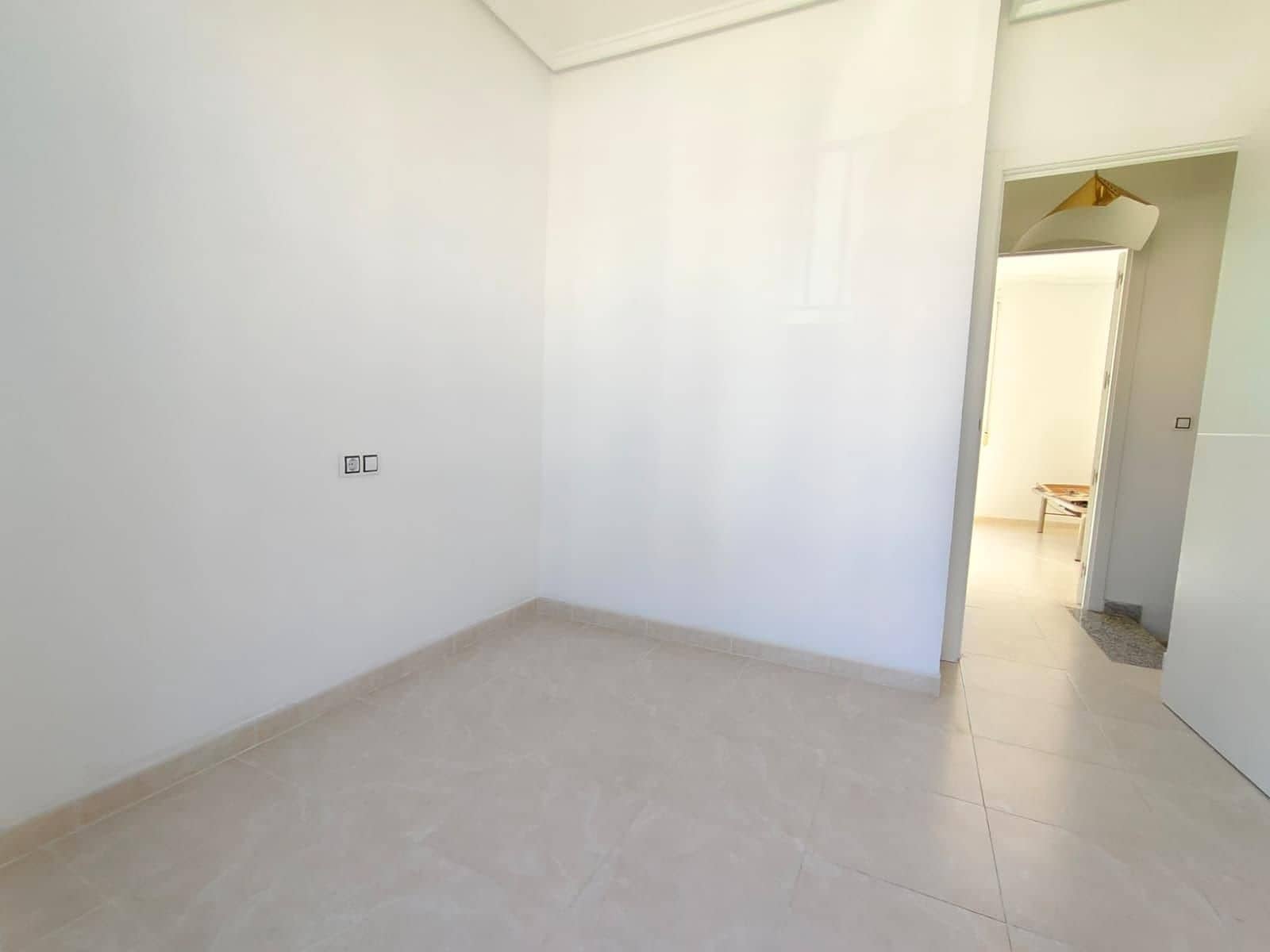 3 bedroom Semi-detached Villa for sale in Torrevieja with pool garage - € 189,000 (Ref: 10034899)