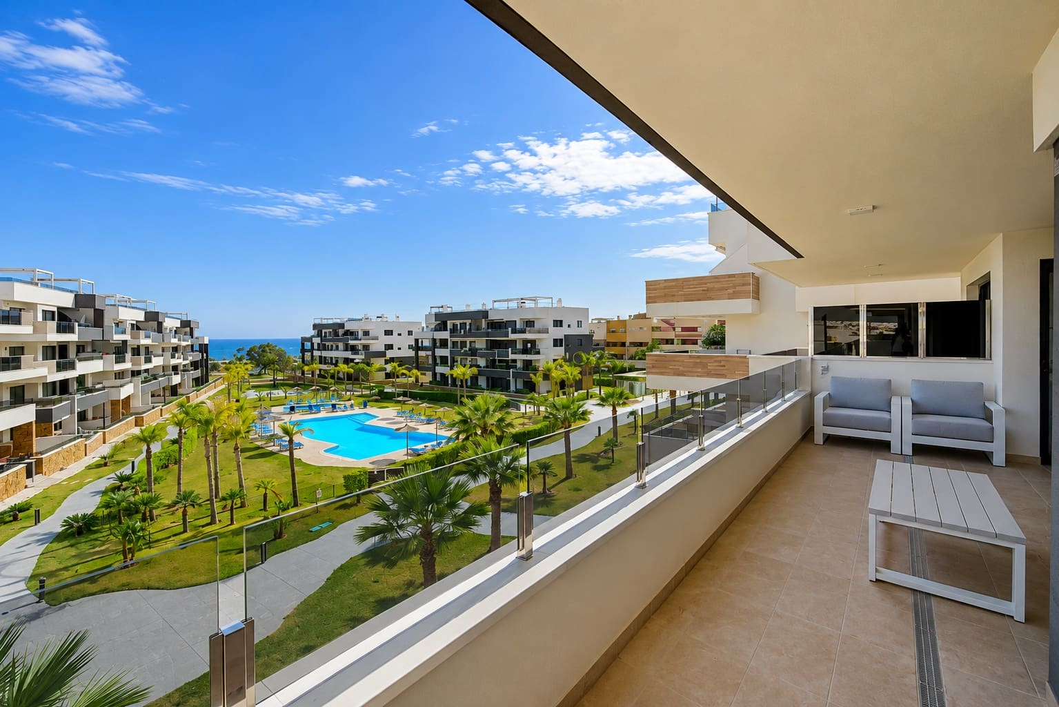 2 bedroom Apartment for sale in Orihuela Costa with pool garage - € 330,000 (Ref: 10034901)