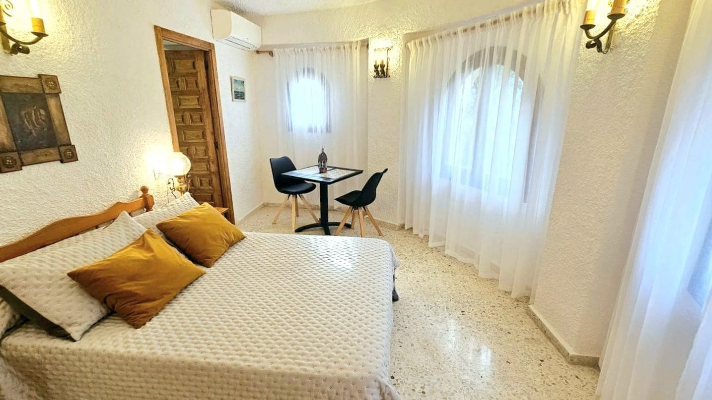 3 makuuhuone Huvila myytävänä paikassa Calpe / Calp mukana 
autotalli - 485 000 € (Ref: 10034902)