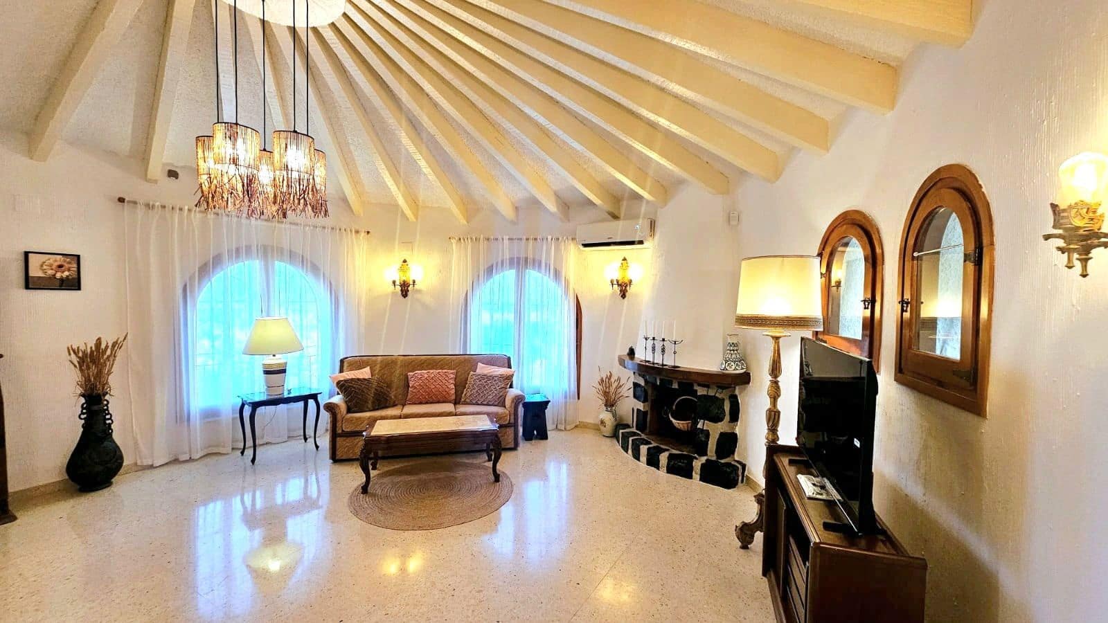 3 makuuhuone Huvila myytävänä paikassa Calpe / Calp mukana 
autotalli - 485 000 € (Ref: 10034902)