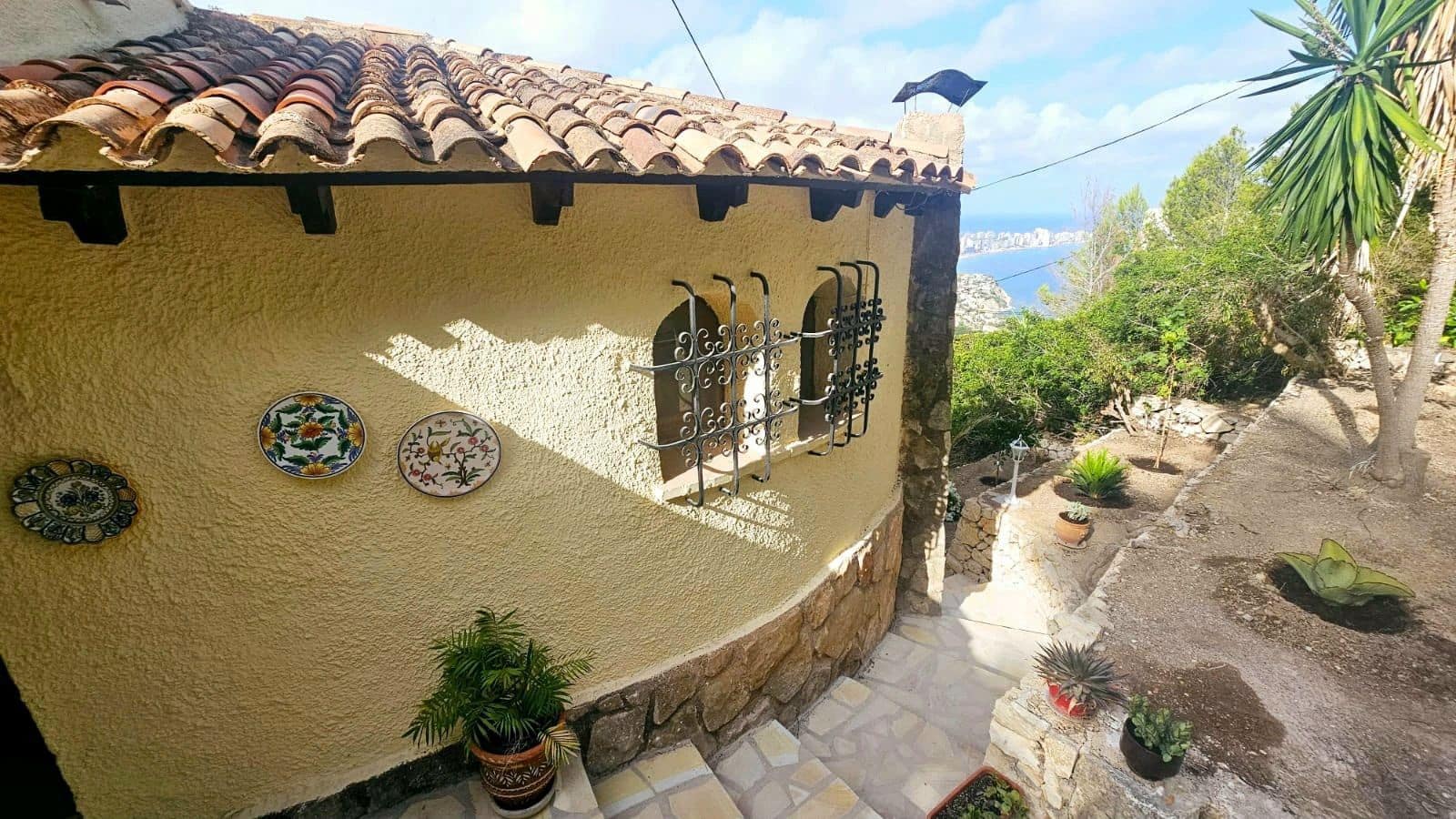 3 makuuhuone Huvila myytävänä paikassa Calpe / Calp mukana 
autotalli - 485 000 € (Ref: 10034902)