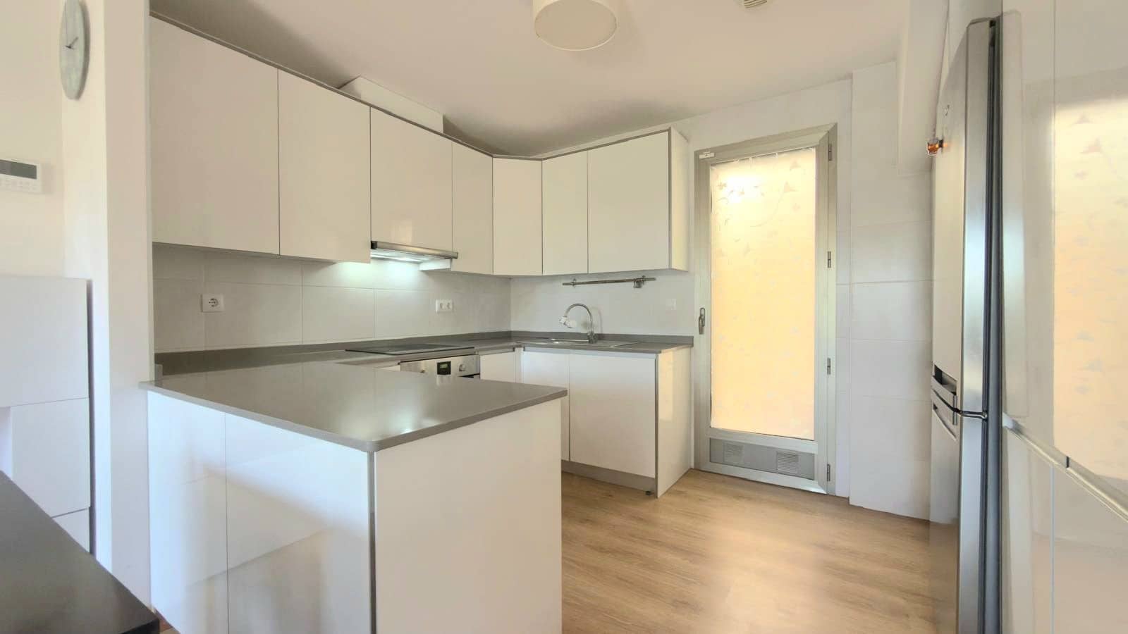 3 quarto Moradia Geminada para venda em Torrevieja com piscina garagem - 310 000 € (Ref: 10036357)