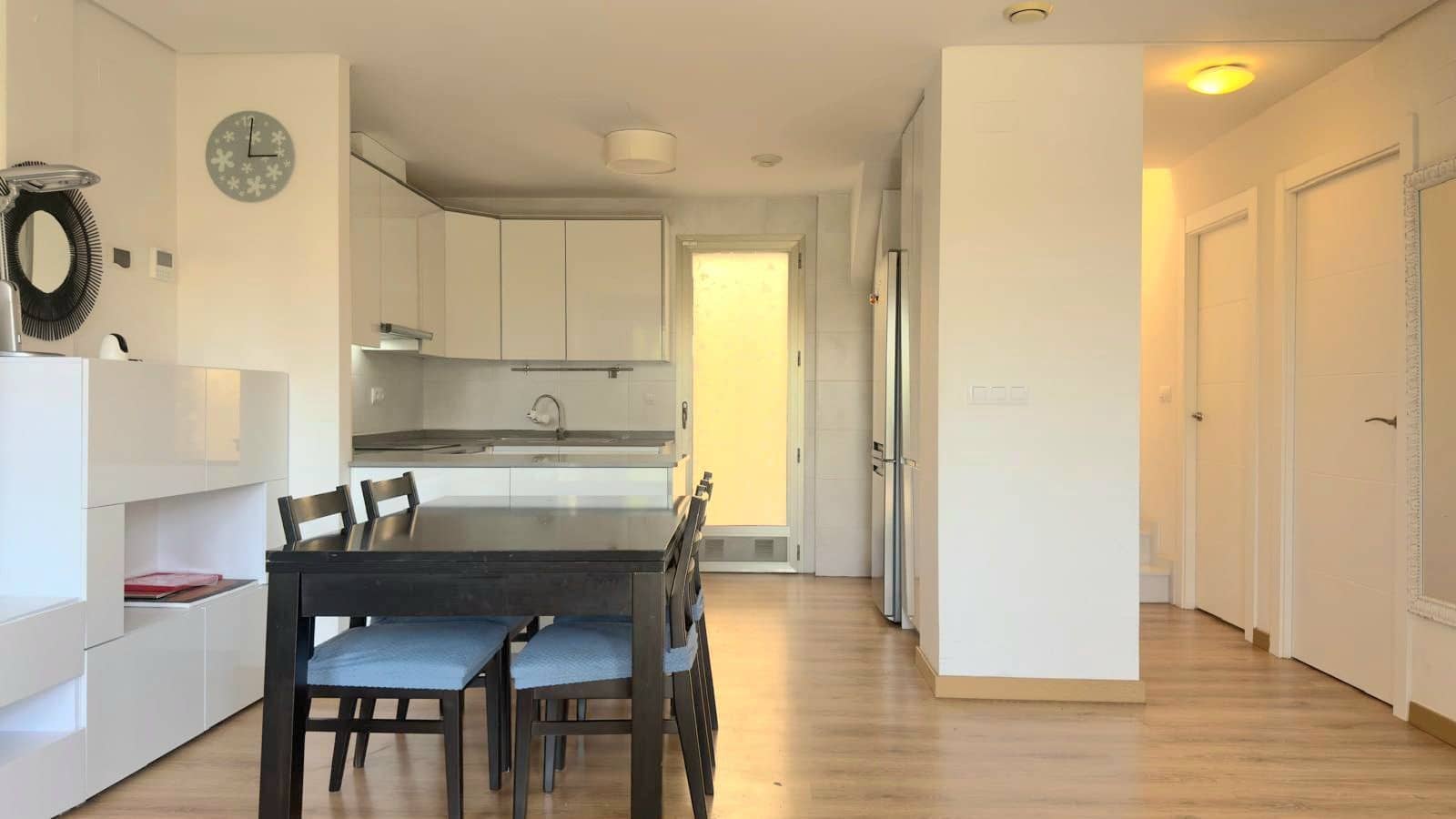 3 quarto Moradia Geminada para venda em Torrevieja com piscina garagem - 310 000 € (Ref: 10036357)
