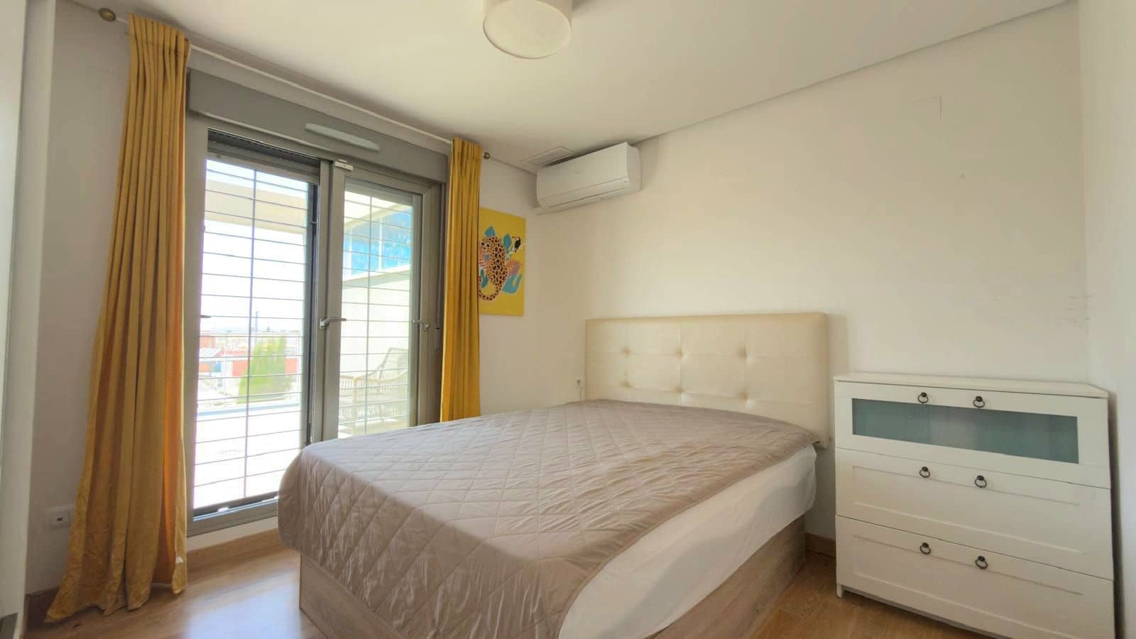 3 quarto Moradia Geminada para venda em Torrevieja com piscina garagem - 310 000 € (Ref: 10036357)