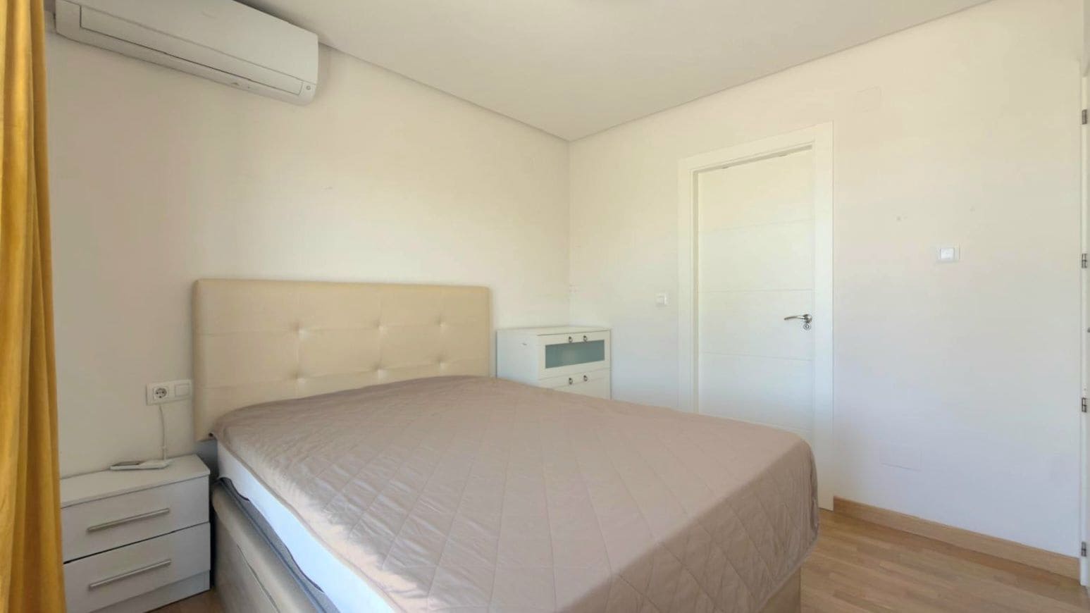 3 quarto Moradia Geminada para venda em Torrevieja com piscina garagem - 310 000 € (Ref: 10036357)