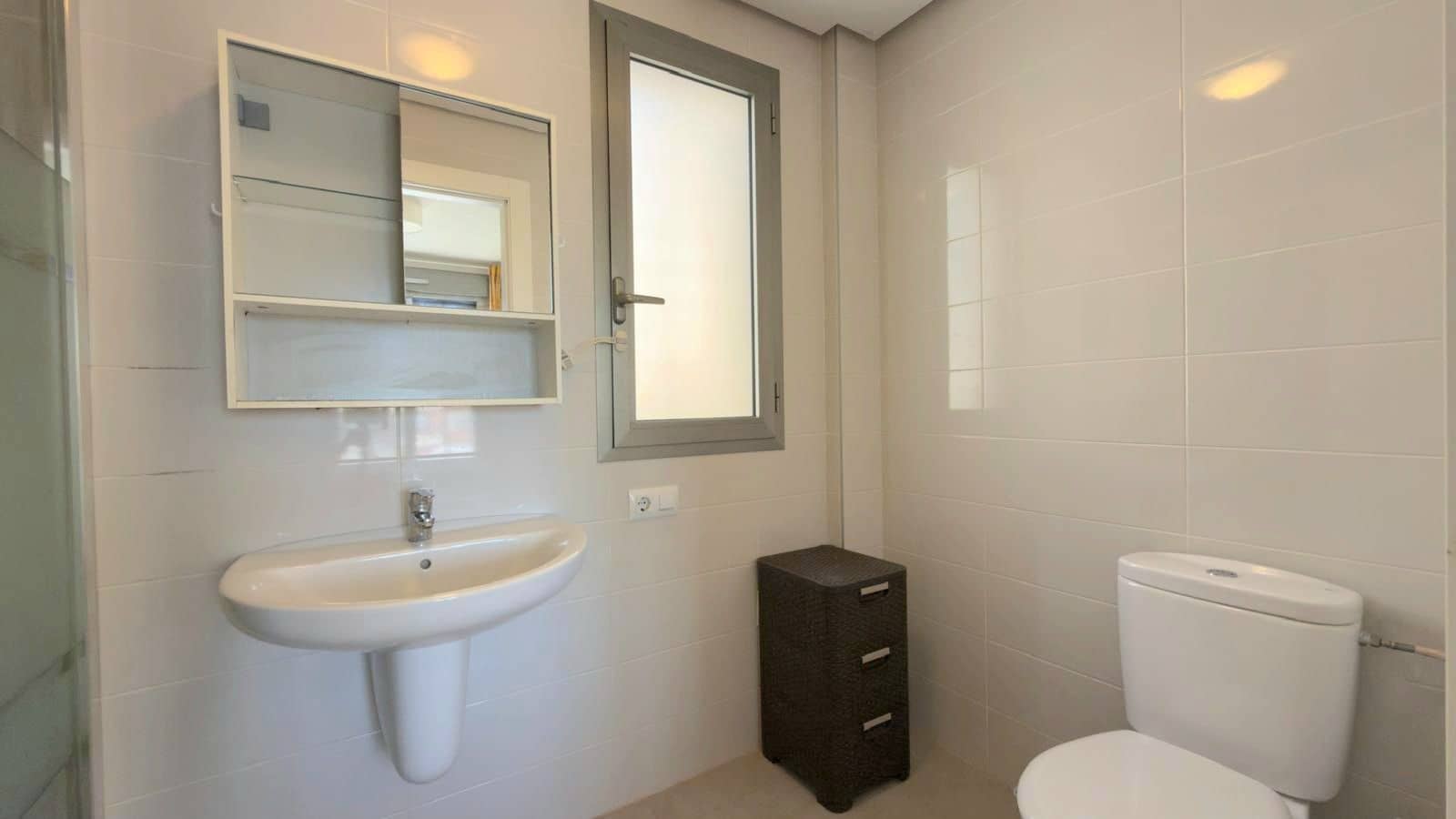 3 quarto Moradia Geminada para venda em Torrevieja com piscina garagem - 310 000 € (Ref: 10036357)