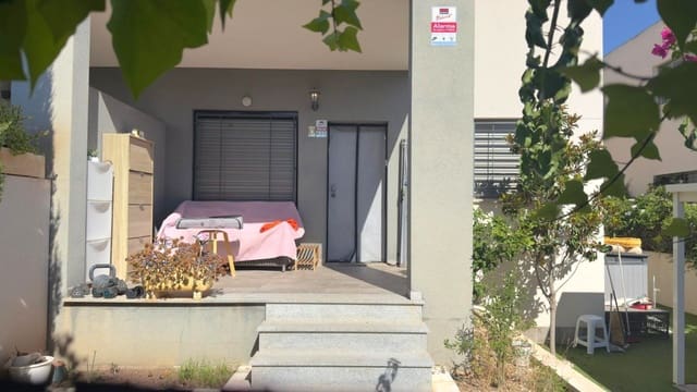 3 quarto Moradia Geminada para venda em Aguas Nuevas, Torrevieja com piscina garagem - 310 000 € (Ref: 10036357)
