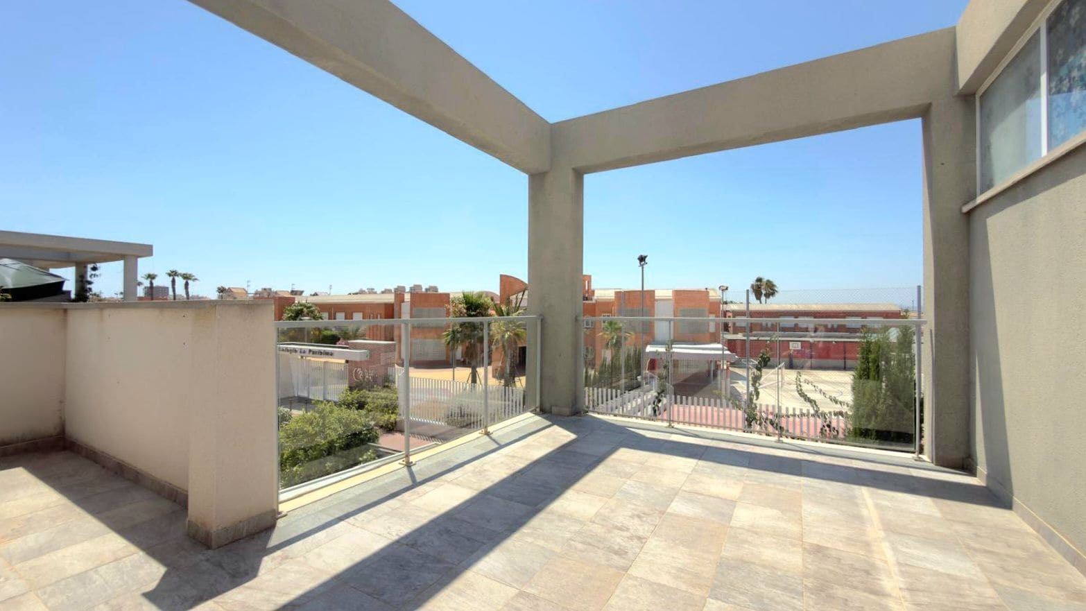 3 quarto Moradia Geminada para venda em Torrevieja com piscina garagem - 310 000 € (Ref: 10036357)