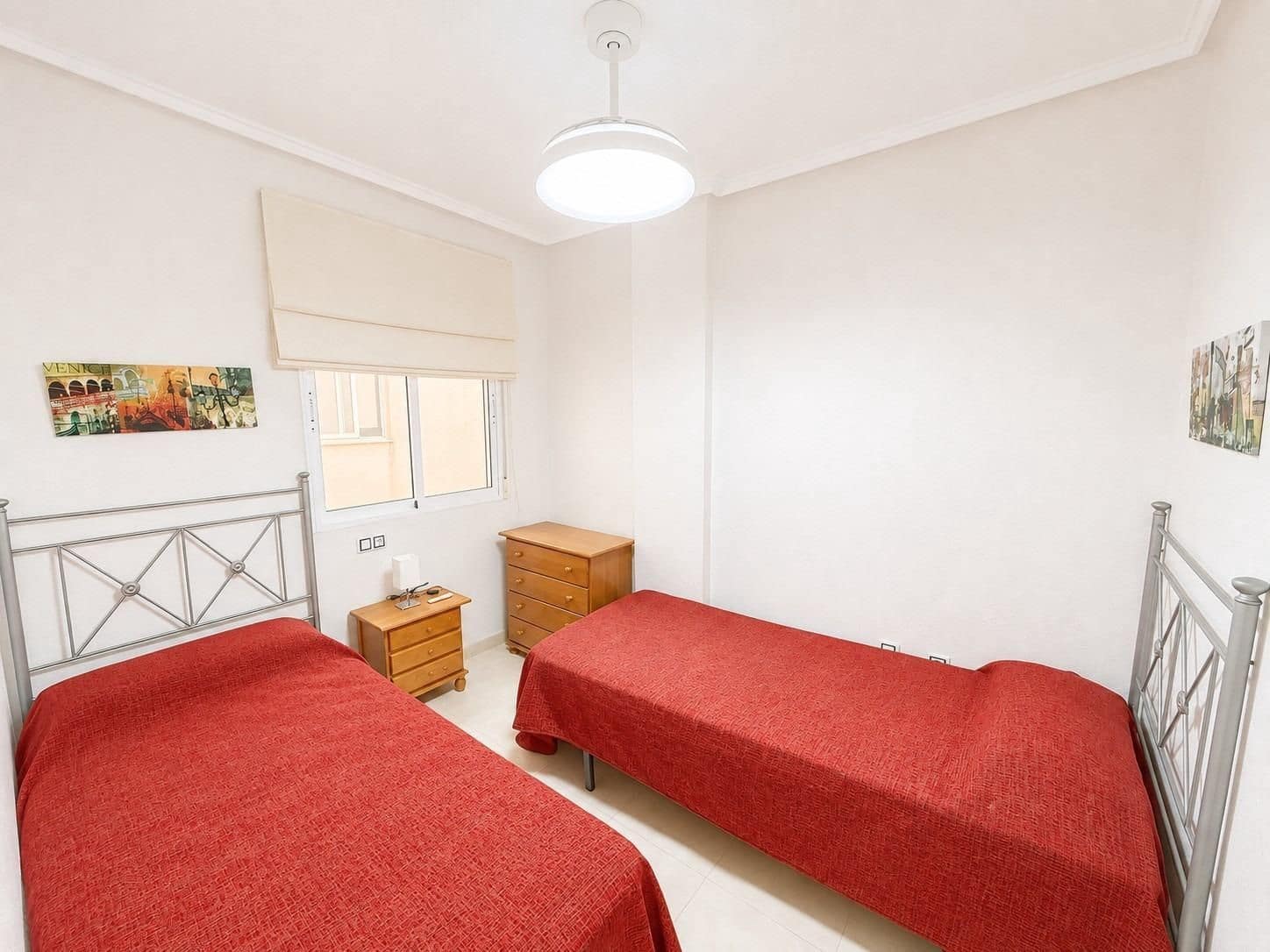 Apartamento de 2 habitaciones en Torrevieja en venta con piscina - 139.900 € (Ref: 10037875)