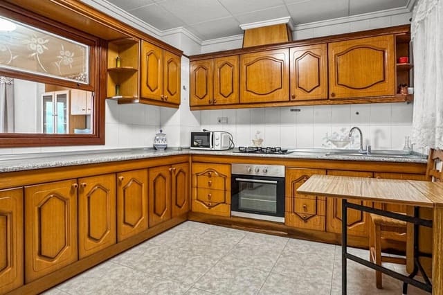 3 Zimmer Apartment zu verkaufen in Playa de los Locos, Torrevieja mit Garage - 350.000 € (Ref: 10037877)