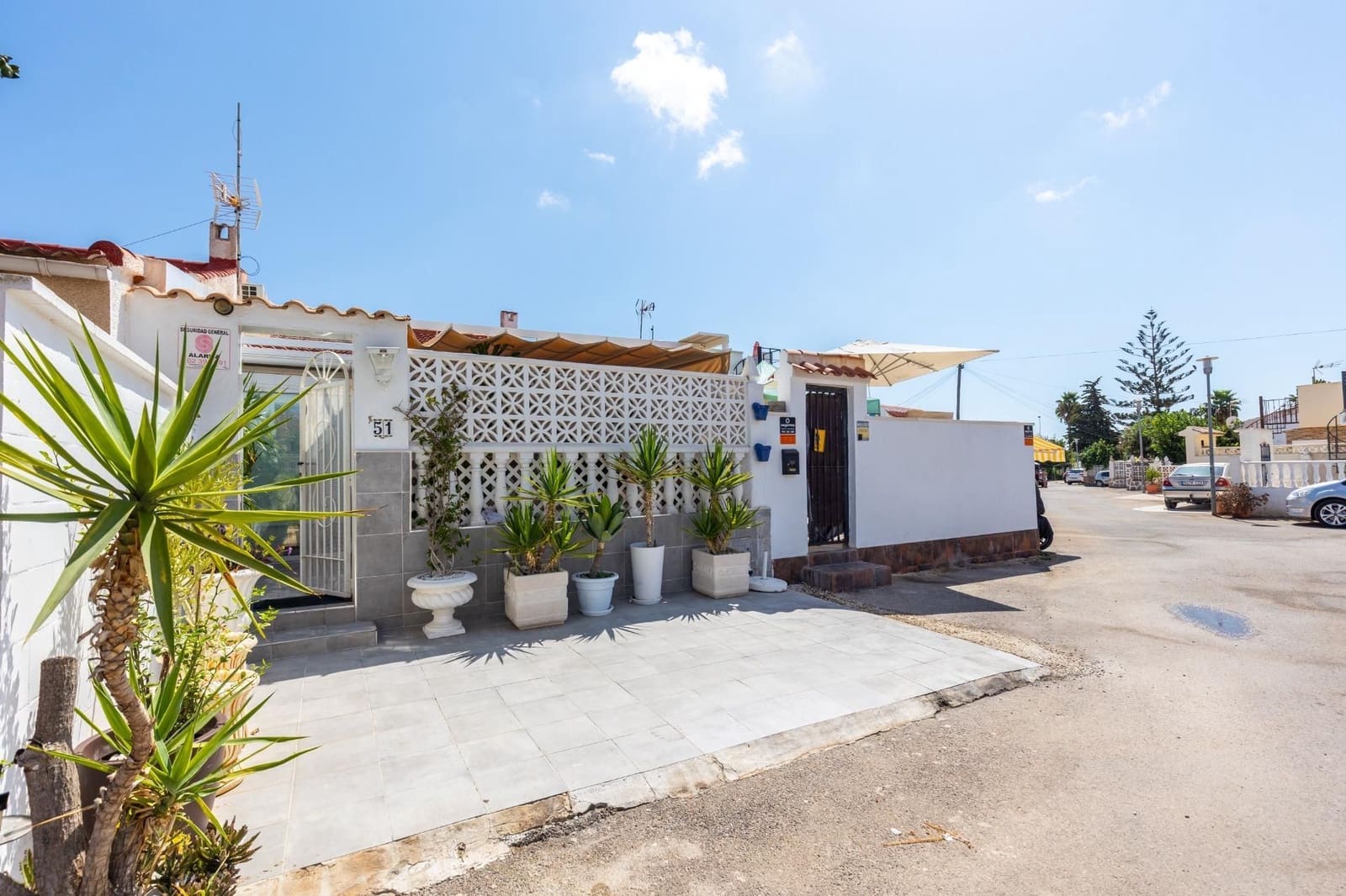 2 soverom Bungalow til salgs i Torrevieja med svømmebasseng - € 134 990 (Ref: 10037882)