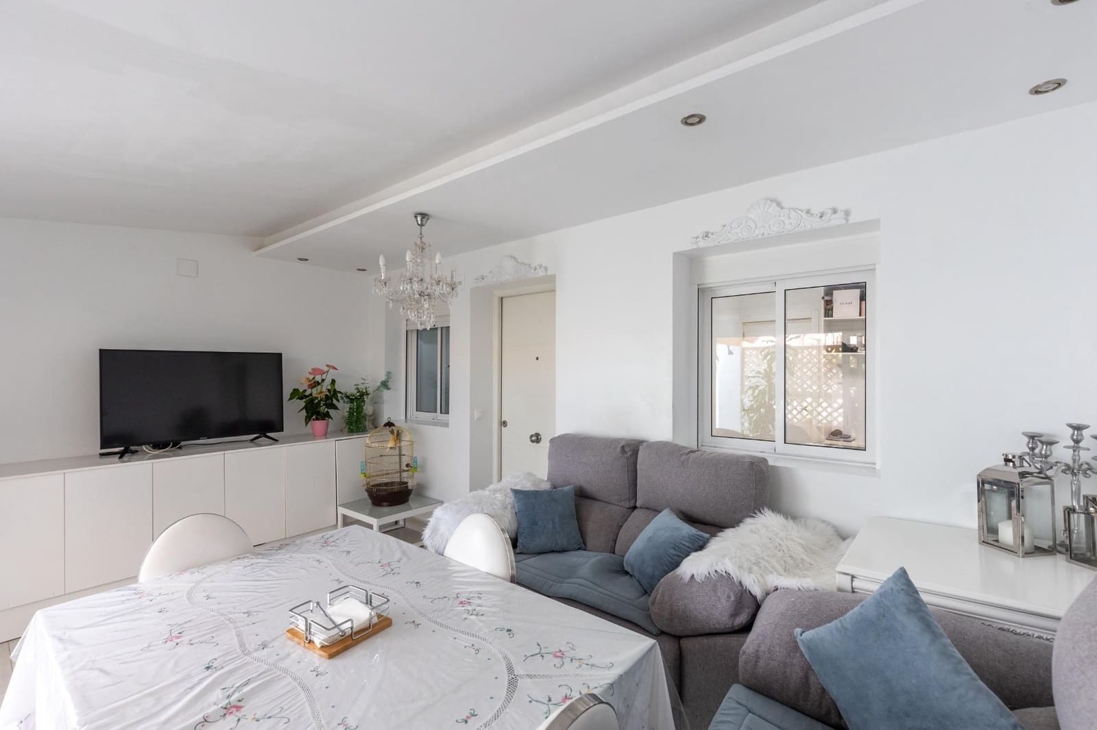 2 soverom Bungalow til salgs i Torrevieja med svømmebasseng - € 134 990 (Ref: 10037882)