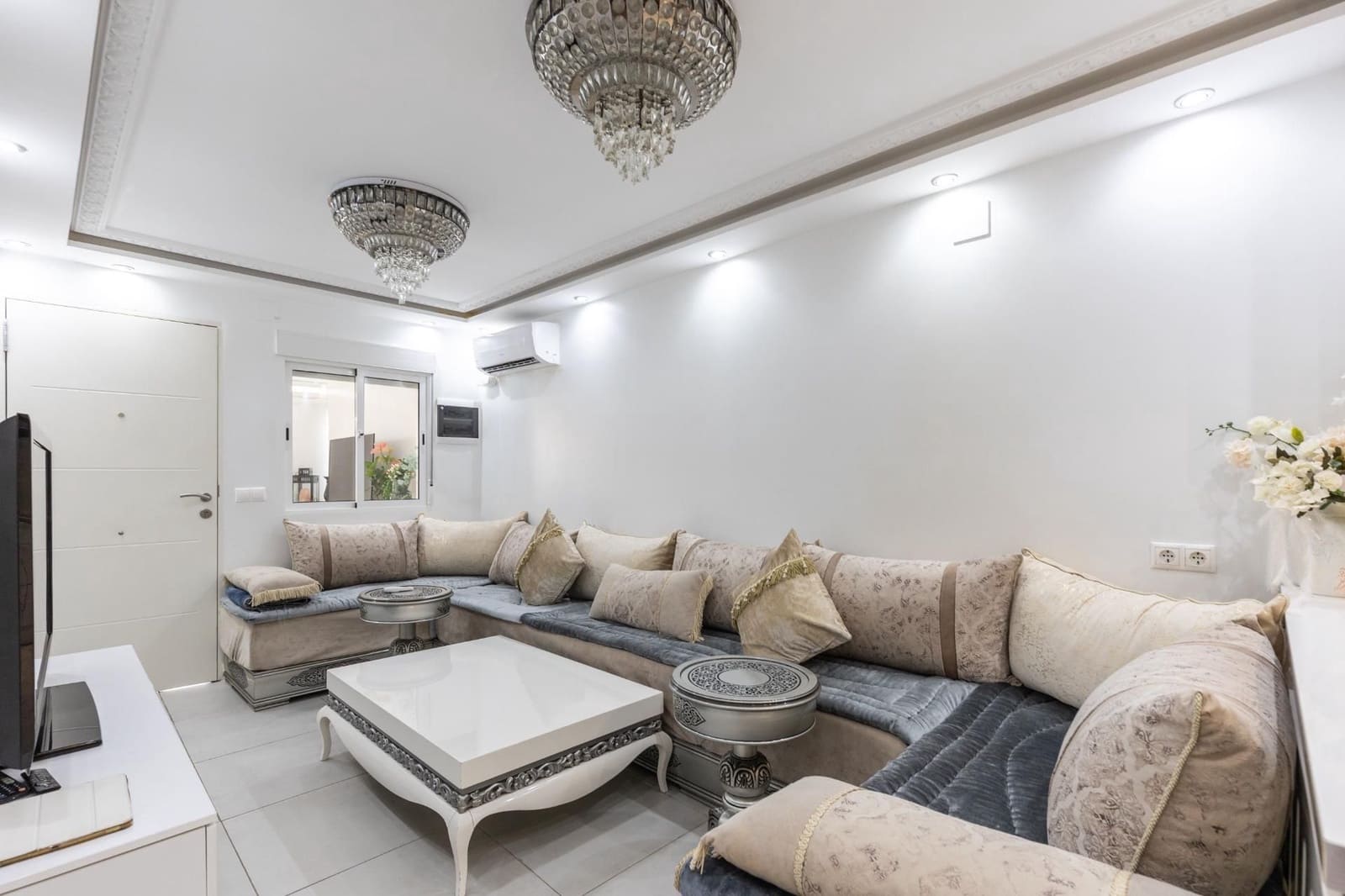 2 soverom Bungalow til salgs i Torrevieja med svømmebasseng - € 134 990 (Ref: 10037882)