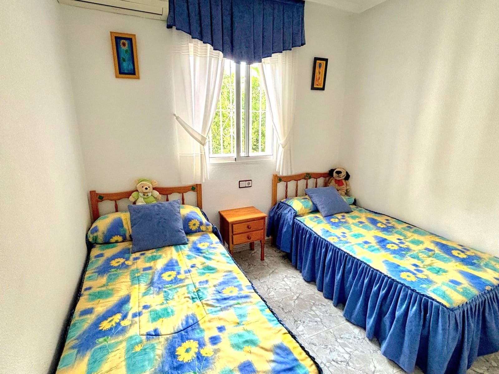 Pareado de 2 habitaciones en Torrevieja en venta con piscina - 150.000 € (Ref: 10048766)