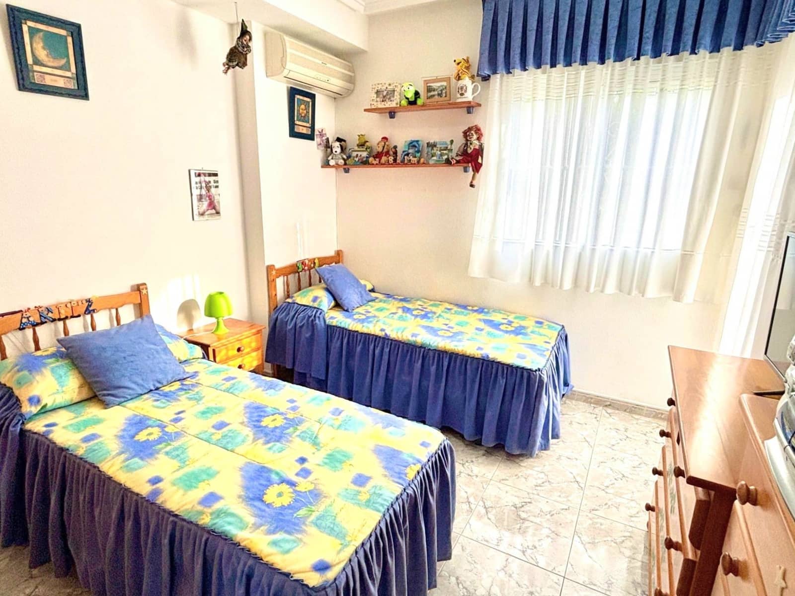 Pareado de 2 habitaciones en Torrevieja en venta con piscina - 150.000 € (Ref: 10048766)