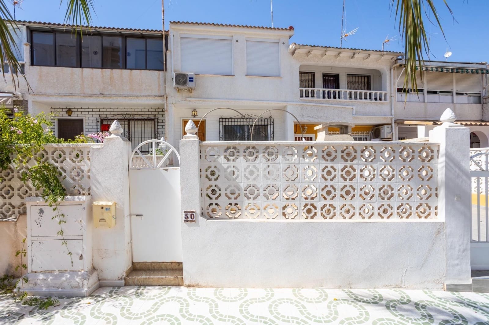 2 bedroom Bungalow for sale in Torrevieja - € 149,900 (Ref: 10049941)