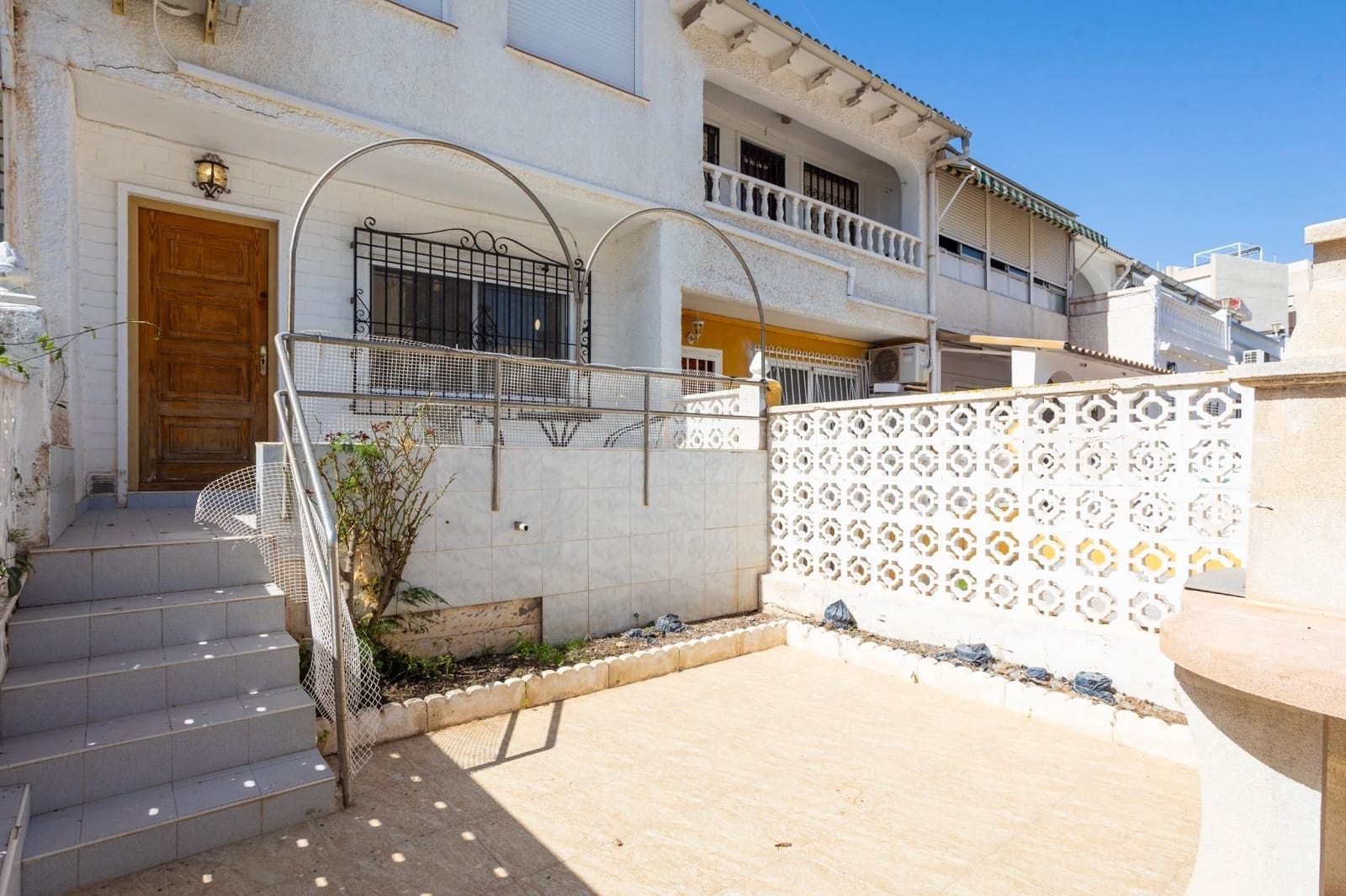 2 bedroom Bungalow for sale in Torrevieja - € 149,900 (Ref: 10049941)