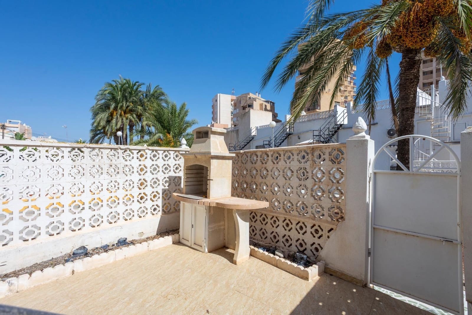 2 bedroom Bungalow for sale in Torrevieja - € 149,900 (Ref: 10049941)