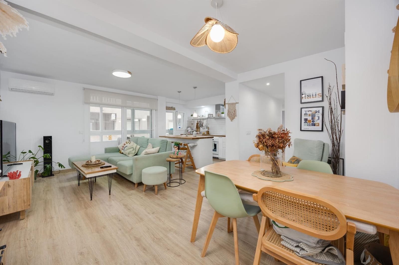 Apartamento de 3 habitaciones en Torrevieja en venta - 185.000 € (Ref: 10049943)