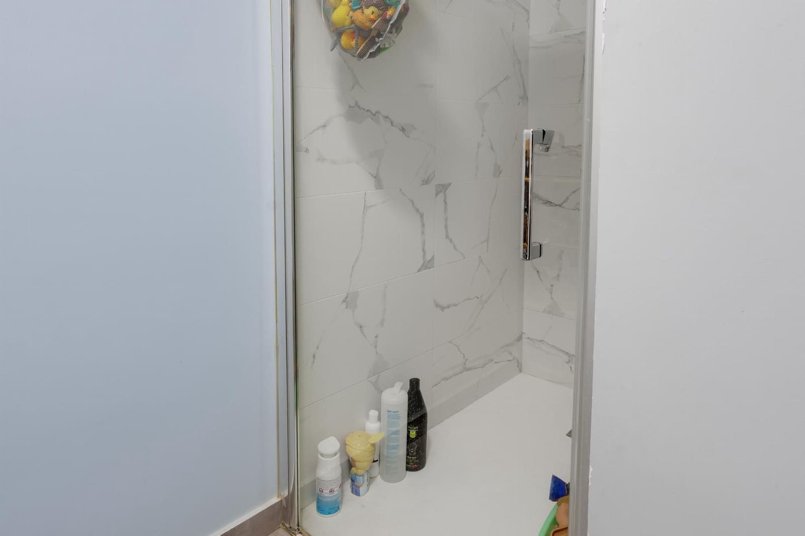 Apartamento de 3 habitaciones en Torrevieja en venta - 185.000 € (Ref: 10049943)