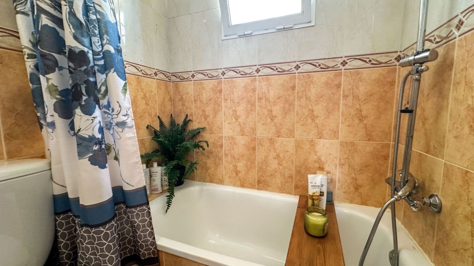 2 bedroom Semi-detached Villa for sale in Orihuela with garage - € 138,000 (Ref: 10049947)