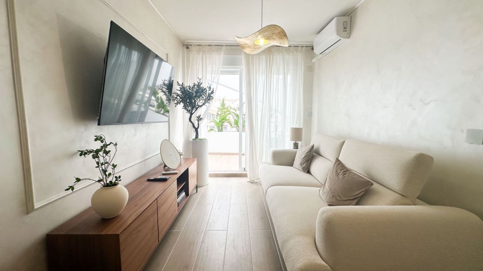 2 sovrum Takvåning till salu i Torrevieja med pool - 159 995 € (Ref: 10049949)