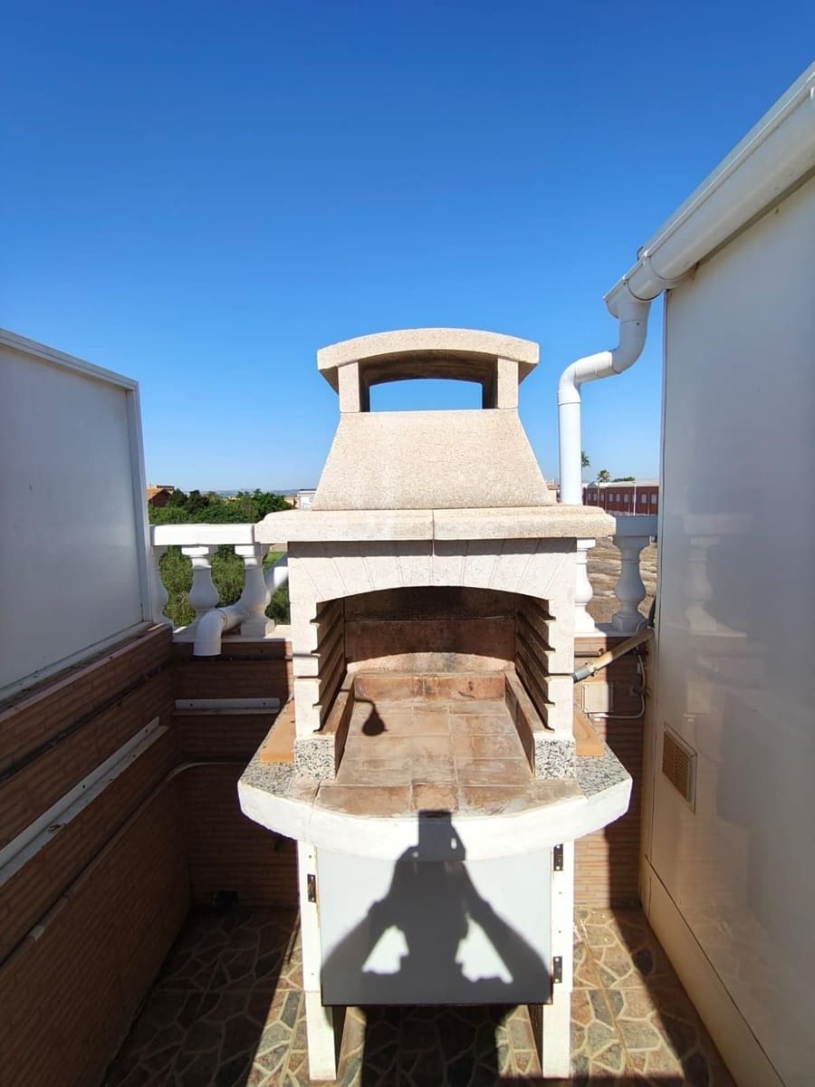 2 soveværelse Bungalow til salg i Torrevieja med swimmingpool - € 149.900 (Ref: 10054676)