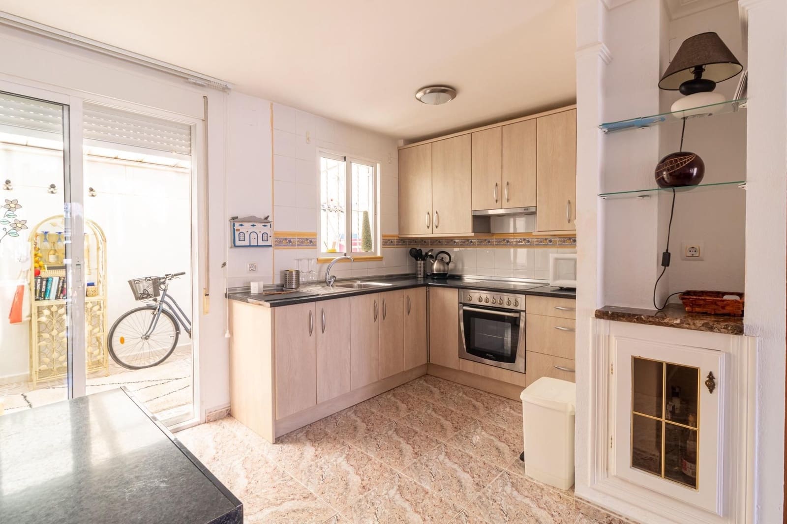 2 makuuhuone Paritalo myytävänä paikassa Orihuela Costa mukana uima-altaan - 199 000 € (Ref: 10054682)
