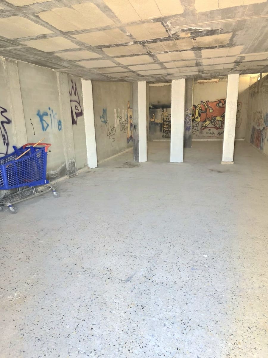 Erhverv til salg i Torrevieja - € 75.000 (Ref: 10061299)