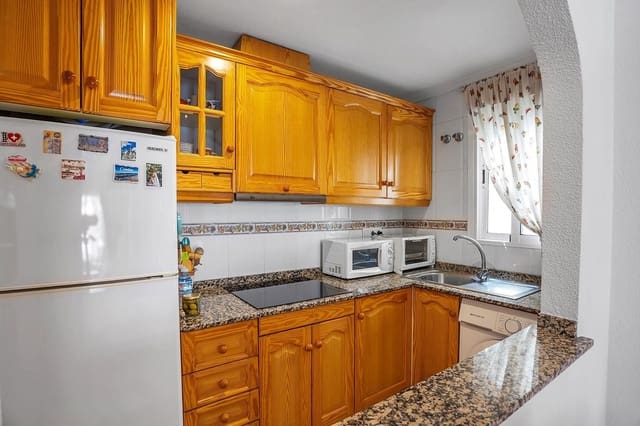 2 quarto Apartamento para venda em Las Piscinas Naturales, Torrevieja - 125 000 € (Ref: 10063793)