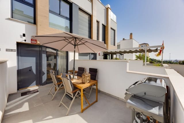 3 slaapkamer Halfvrijstaande villa te koop in Los Secanos, Guardamar del Segura met zwembad garage - € 369.900 (Ref: 10063800)