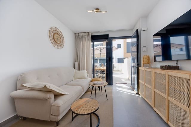 3 slaapkamer Halfvrijstaande villa te koop in Los Secanos, Guardamar del Segura met zwembad garage - € 369.900 (Ref: 10063800)