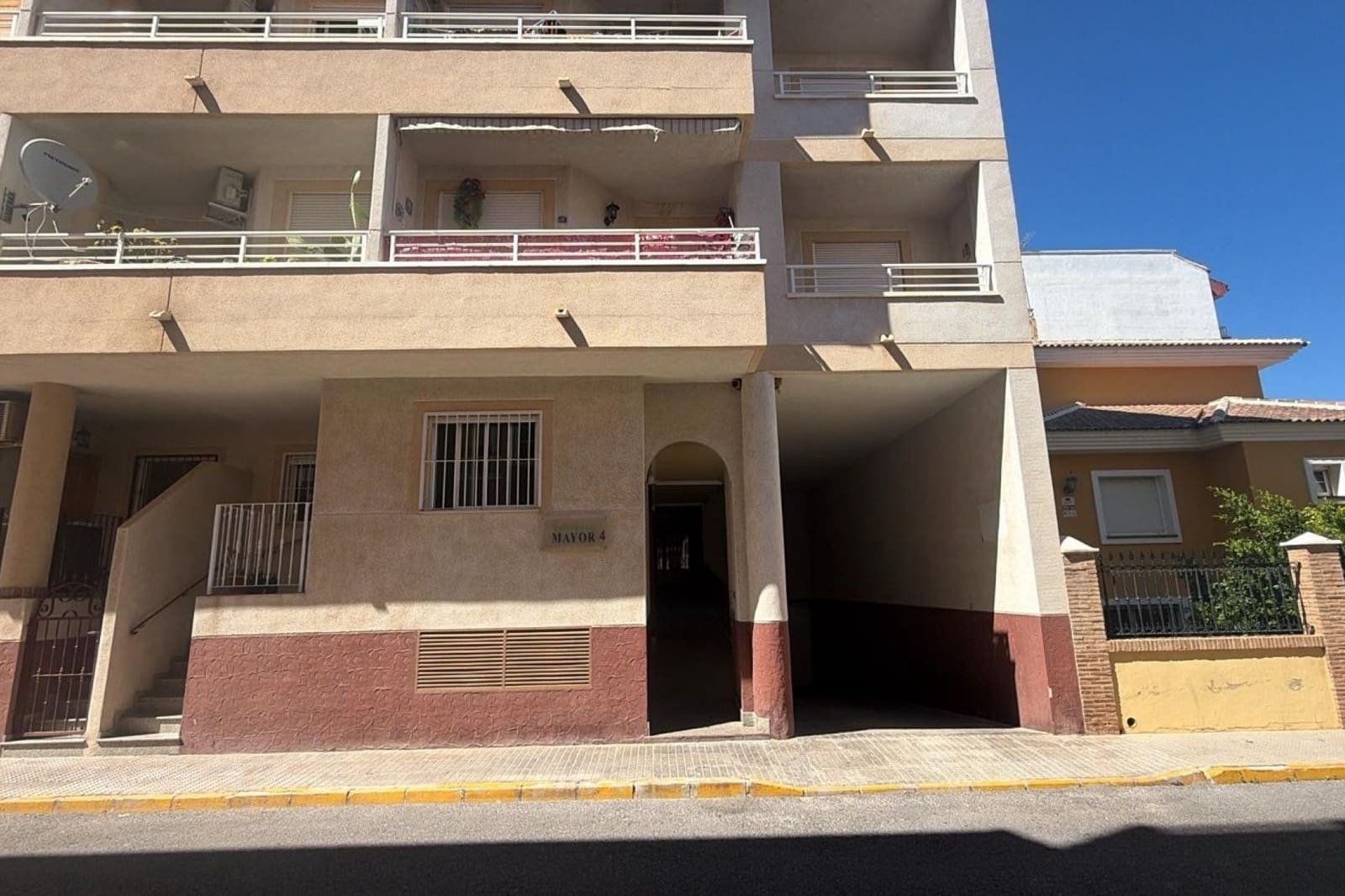 Apartamento de 2 habitaciones en Los Montesinos en venta - 99.000 € (Ref: 10063802)