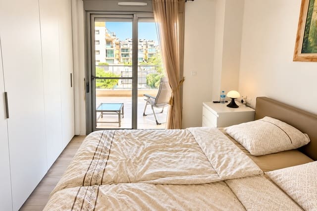 2 slaapkamer Appartement te koop in Villamartin, Orihuela met zwembad garage - € 249.900 (Ref: 10067098)